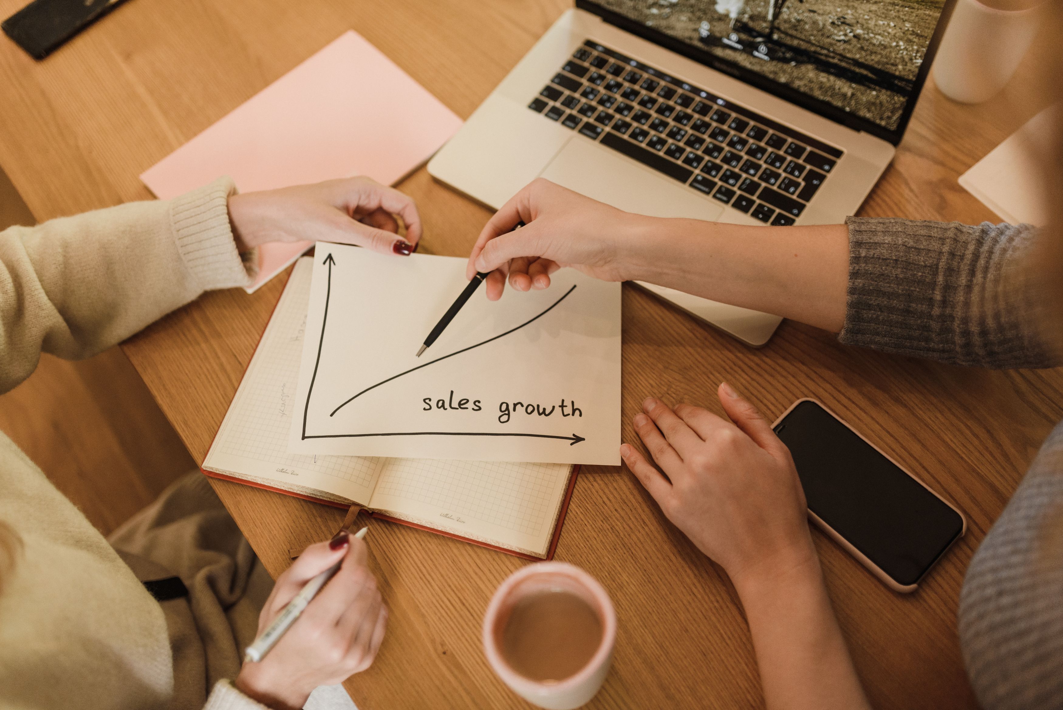 Upselling e cross-selling in hotel: come aumentare il ricavo per ospite senza vendere più camere