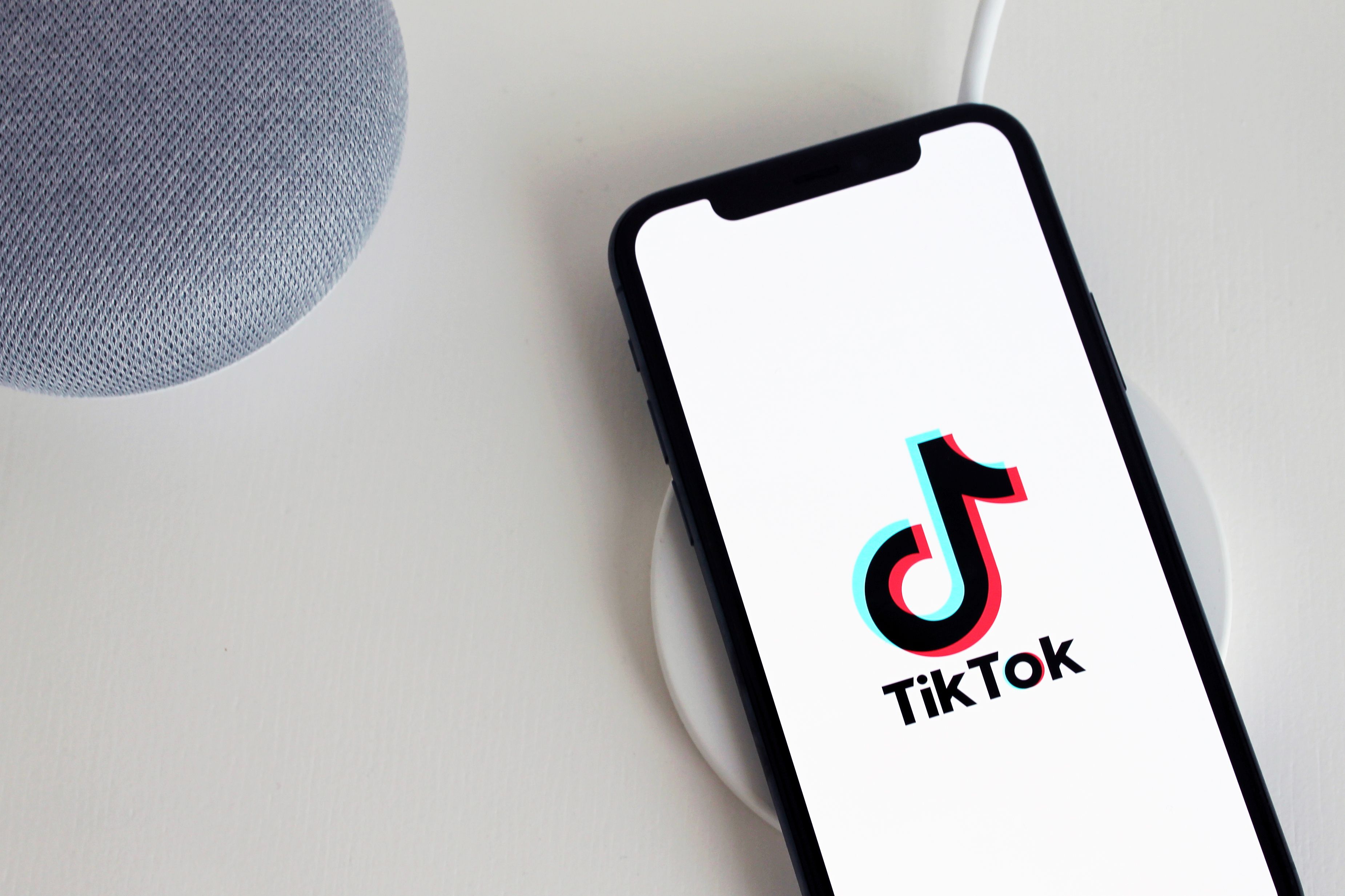 TikTok per hotel: strategia, contenuti e consulenza per aumentare visibilità, domanda e prenotazioni dirette